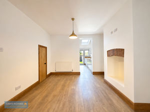 Dining Room- click for photo gallery
